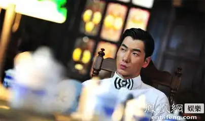 张亮国内电视剧处女秀老爸变高冷阔少