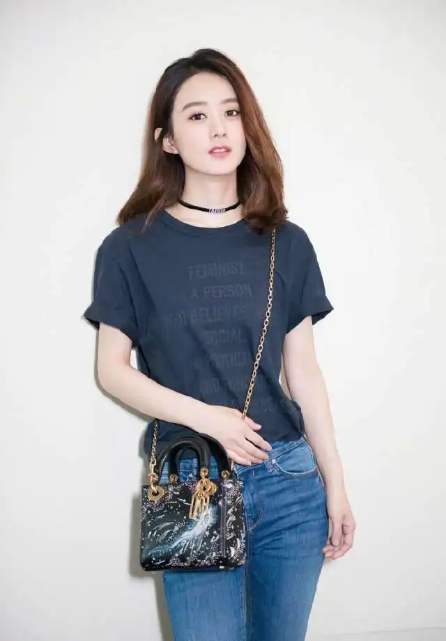 赵丽颖撞衫王丽坤,网友回复终于知道为什么林更新选择王丽坤了
