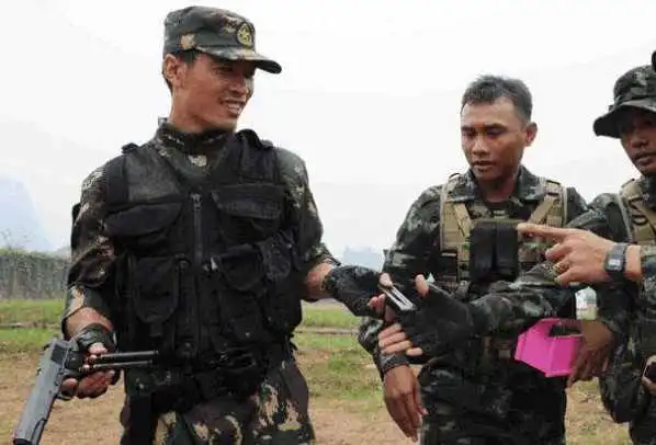 特种兵最擅长使用什么武器很少有人能够想到是手枪