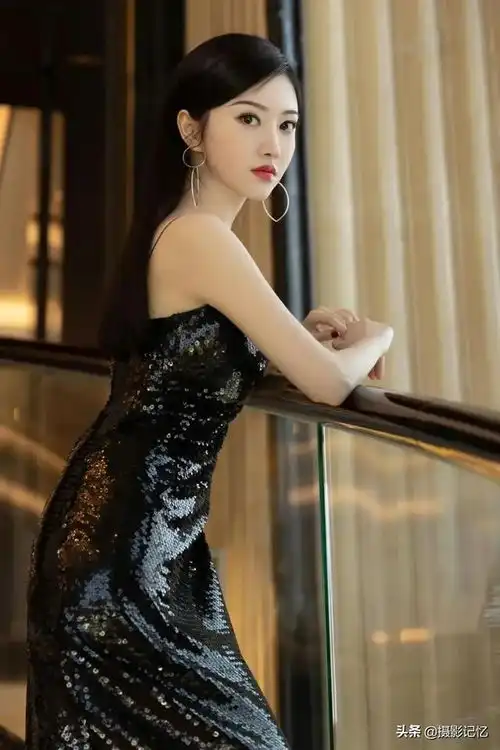 景甜著粉则太白,施朱则太赤