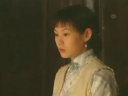 抱5岁儿子跳楼,带俩女儿撞车自杀就为那样一个男人,值得吗