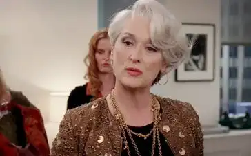 穿普拉达的女王片段斯特里普羞辱海瑟薇老土电影网
