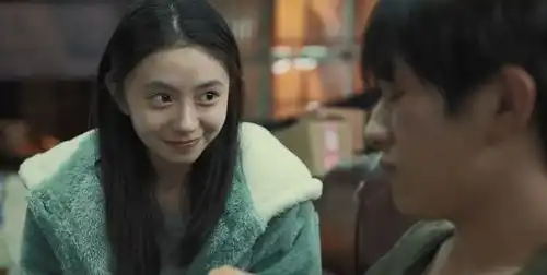 刘浩存成悬崖之上演技短板,谋女郎里,她清纯得格格不入
