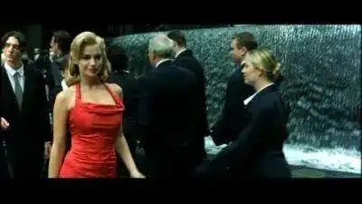 黑客帝国夹带私货导演亲自证实,男主尼奥或是跨性别者