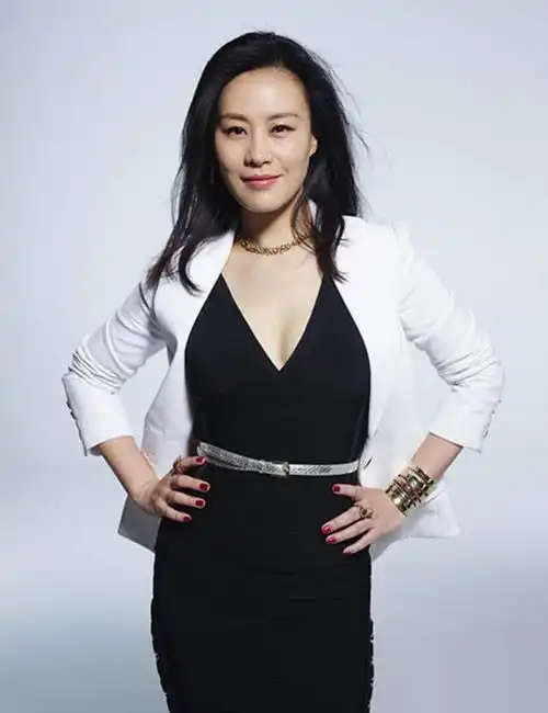 55岁邬君梅分享瘦身秘诀,坦言做好这几点,减肥其实很简单
