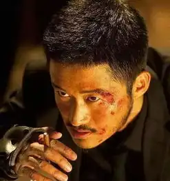 45岁的吴京起落落落落落落......起,才登上了巅峰
