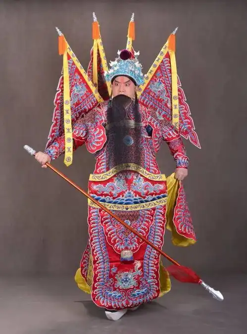 京剧老生杜镇杰用心把人物演活
