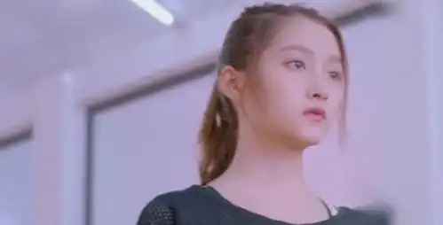 甜蜜暴击关晓彤这细胳膊细腿竟然还会打人,真是没有想到
