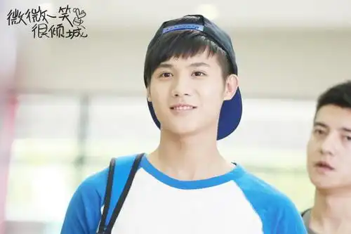 但凡当年微微一笑很倾城里杨洋的颜值差一点,都压不住这群帅气的男配