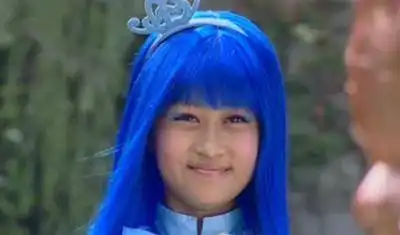 巴拉拉小魔仙主角现状有人不幸去世,有人当网红直播卖货被骂
