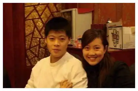 他因乡村爱情走红,赵本山捧了他10年,如今却开了烧烤店
