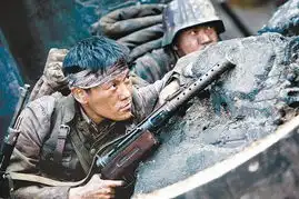 张艺谋拍十三钗要求够狠吃饭也分等级
