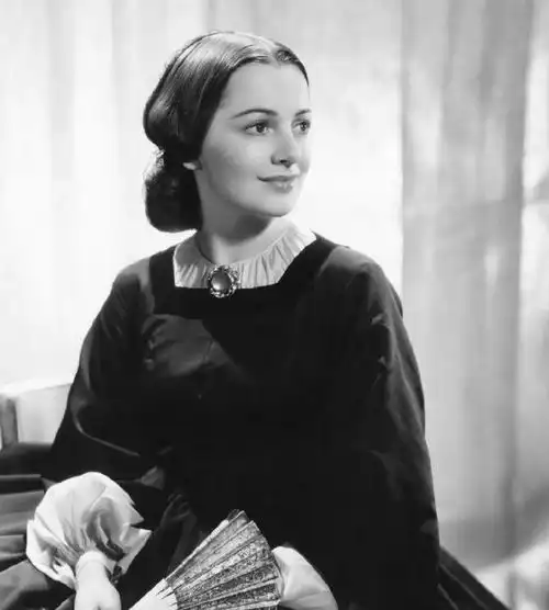 好莱坞黄金时代影后奥利维娅德哈维兰在家中仙世,享年104岁
