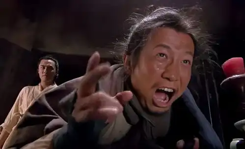 难怪潘金莲要勾引武松,你看她第一个男人是谁武大郎心知肚明
