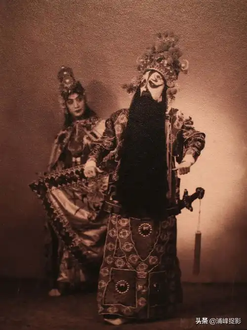 京剧名角一生辉煌,卓别林见了都拱手,只因演一个清官被迫害致死