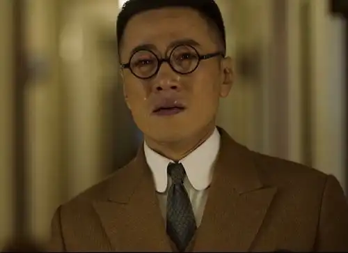 觉醒年代背后投资亏本,张桐不想演,延年扮演者2次发高烧
