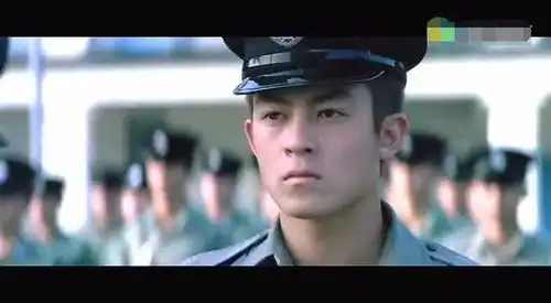 新说唱导演开撕陈冠希某人心里有点数,从未正眼看过你
