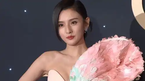 2022开年红毯来了,宋轶景甜妆造在线,张雨绮又瘦了