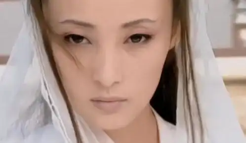 同样是演侠女,以前的女演员造型又美又飒,现在的高马尾们脸红吗