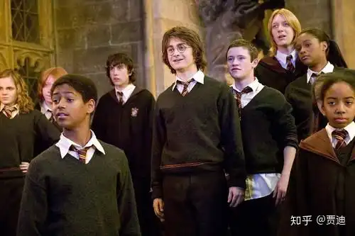 穿霍格沃茨校服上课日常吗
