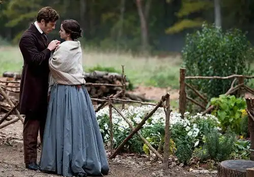 影片小妇人只有勇敢地面对过去,才能迎接未来的每一天