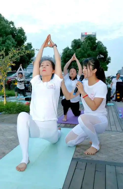 国际瑜伽日,蚌埠举办大型户外瑜伽拓展训练