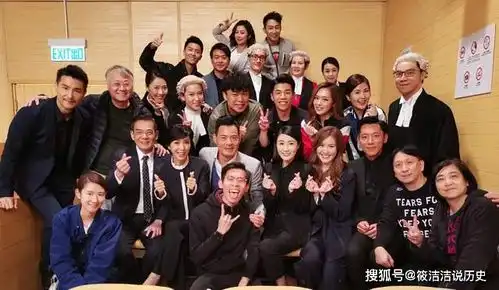演员陈展鹏新剧黯晚守护者饰演卧底警察,拍剧整理妆容频照镜子
