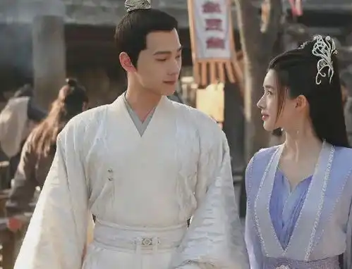 杨洋宋茜再登热搜,狗仔曝双方在房间待了七天,调侃男方是恋爱脑
