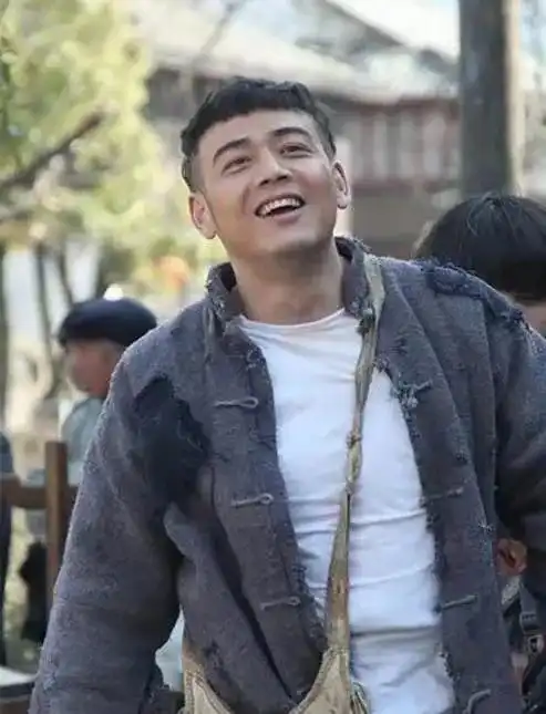 惊险反转悬疑抗战版的人在囧途
