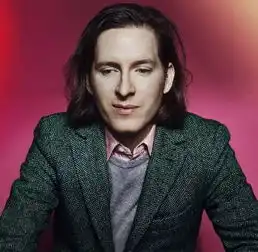 从小被笑呆瓜,却拍出最文艺的布达佩斯大饭店