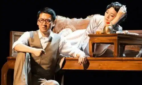 豪门千金民国名媛,出轨堕胎同居抽大烟,宠她的3个男人都很惨
