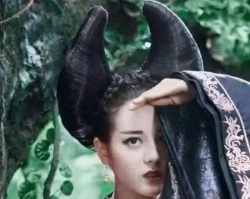 同是黑山老妖造型,前三位仅仅在模仿,唯独最经典的他让人害怕
