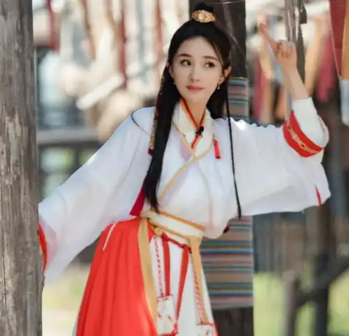 密逃古装剧照邓伦化身翩翩公子,杨幂娇俏少女感太心动了