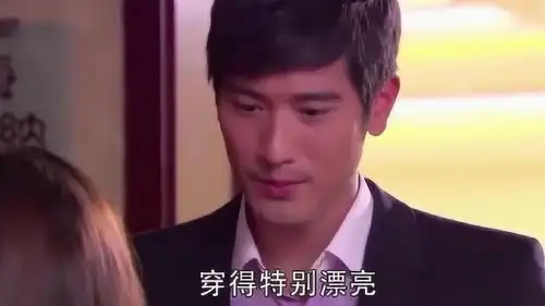 遇见王沥川沥川说小秋穿的太漂亮,没听见小秋的翻译,哈哈
