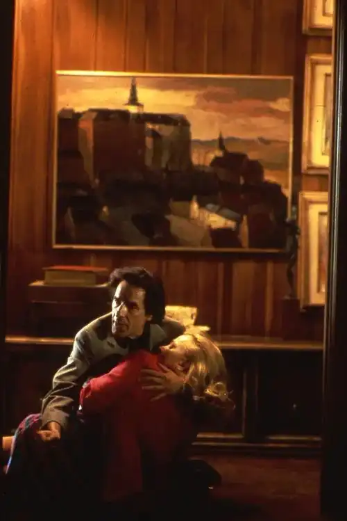 电影手册评吉娜罗兰兹我们本应长眠