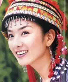 马伊琍黄奕的还珠格格剧照美上天,此人只应天上有
