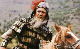 黄忠年轻时厉害吗黄忠使用什么武器
