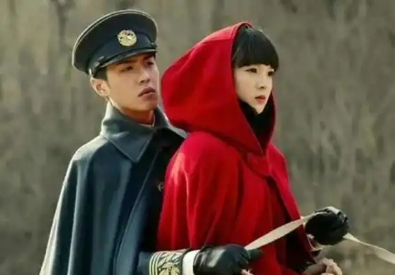 娶八年女友,演一个火一个,他简直是小说里走出来的男主