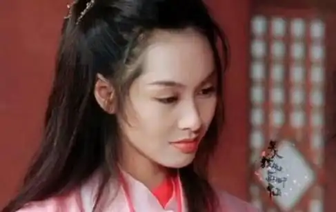 二次初恋粗糙滥造,但朱茵美貌依旧呀