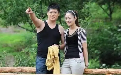 乡村爱情谢永强结婚,老婆比他小12岁,长得比王小蒙还美
