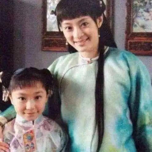 孙俪孙艳双向付出的亲情怨恨过薄情父亲,依然宠爱同父异母的妹妹