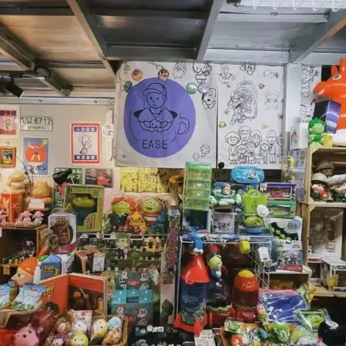 来了就不想走广州10家宝藏玩具店公仔手办古着...全都有