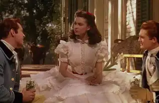 挤成范冰冰那样的大胸,平胸姑娘是需要拼老命的
