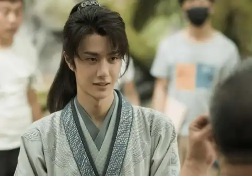 有翡还没开播,赵丽颖就先惊喜现身向往4,画面十分温馨
