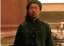 看华人明星曾经的龙套岁月
