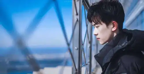 易烊千玺获金像奖最佳新人,2岁起上兴趣班,如今所有努力都值得
