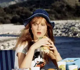 疯狂交给银幕,自由留给自己伊莎贝尔于佩尔的十个经典角色
