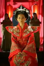 陈妍希瘦了秀蛮腰美腿难逃老气张梓琳婚后首秀
