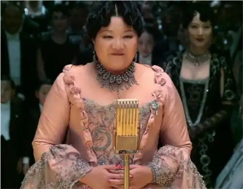 洪晃催大家赶紧生二胎,要有责任感网友怒怼你怎么不生