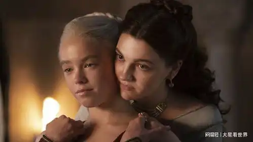 还有一个月,这部黄暴美剧天花板的衍生剧就要来了
